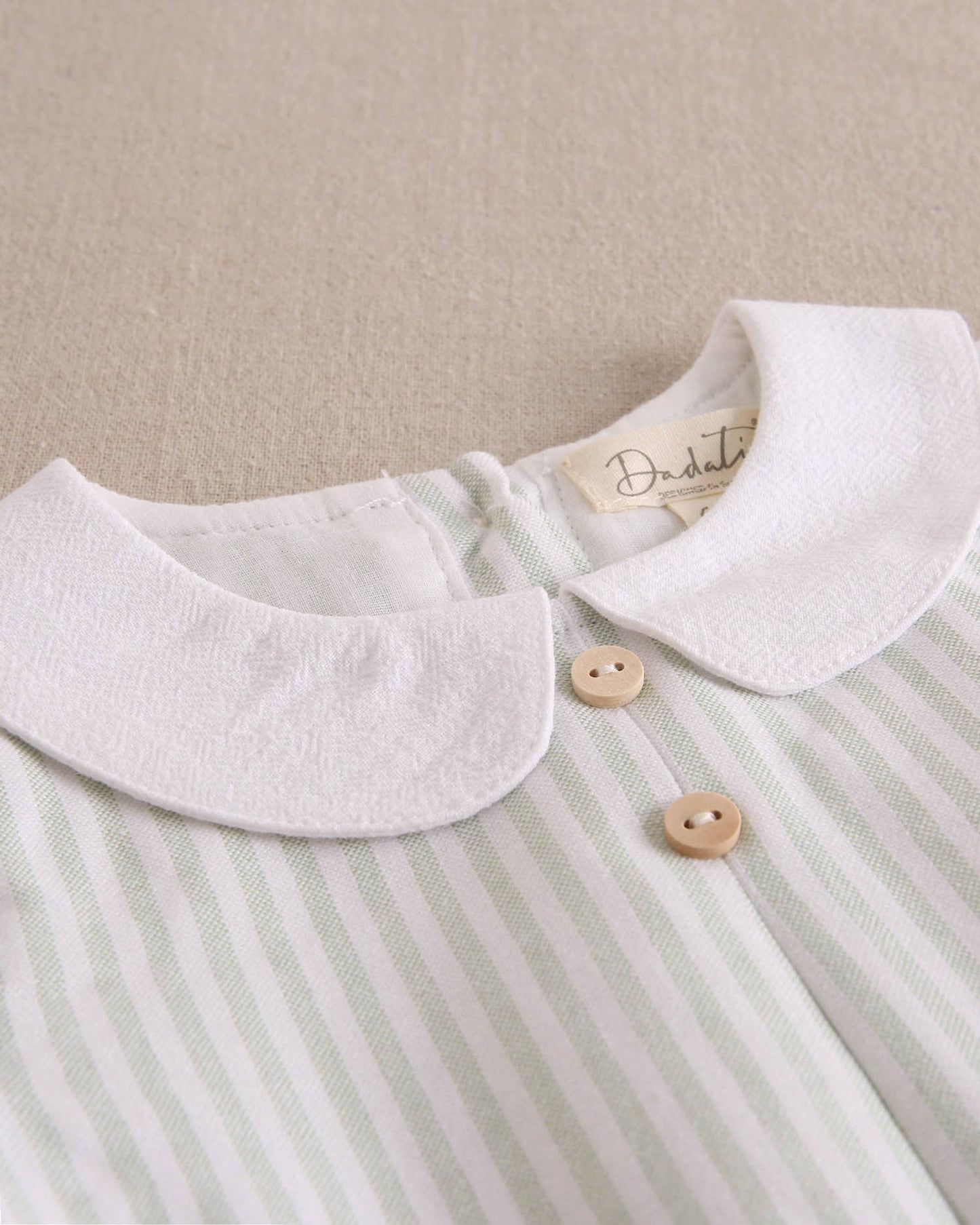 Tutina da neonato a righe verde pastello e bianco Pagliaccetto