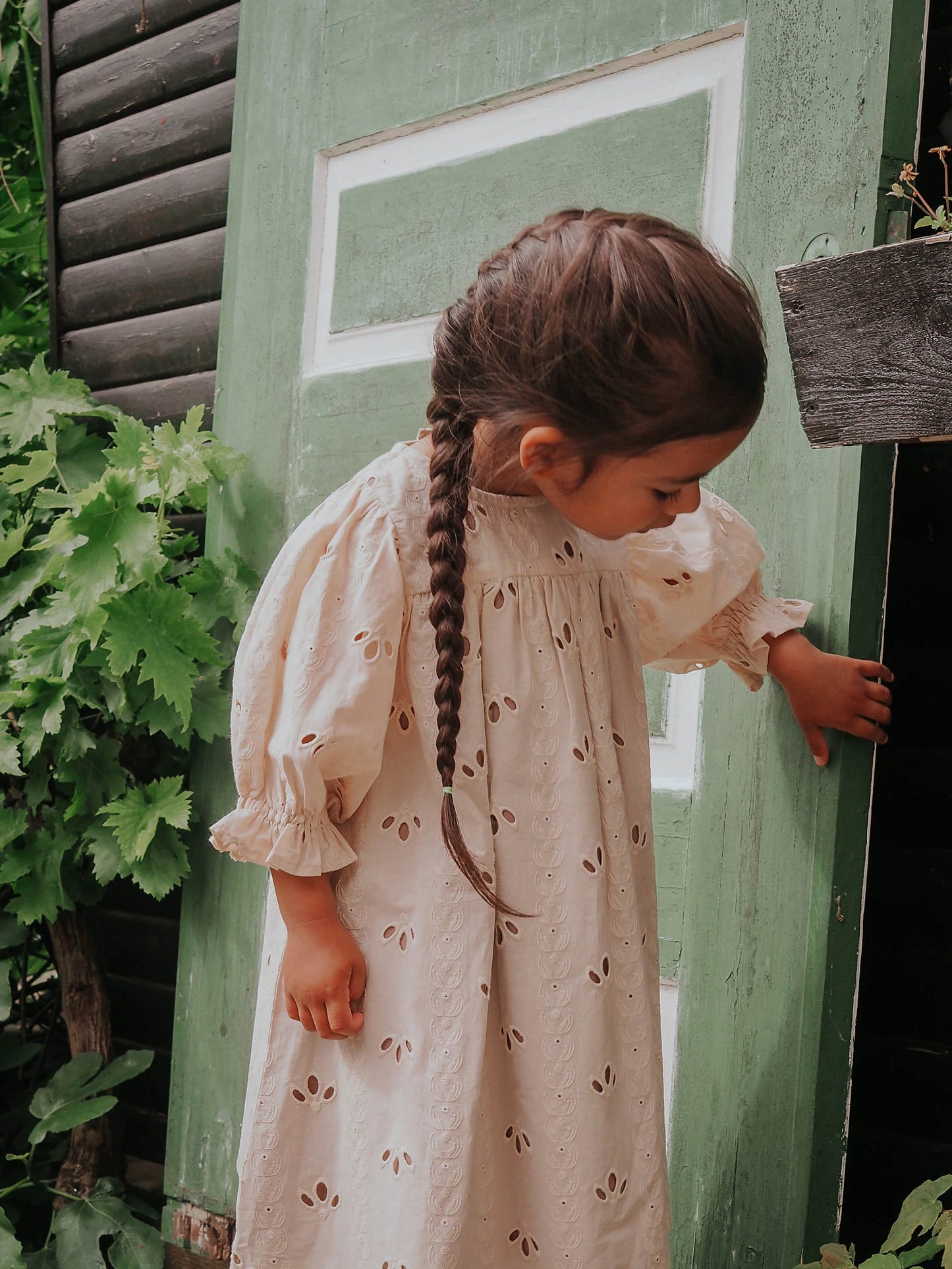 Vestito con ricamo inglese vestito