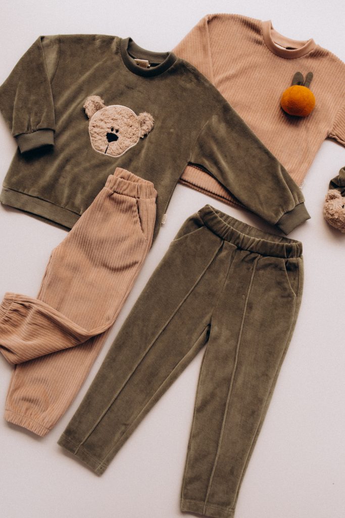 Felpa in velluto con orsetto felpa