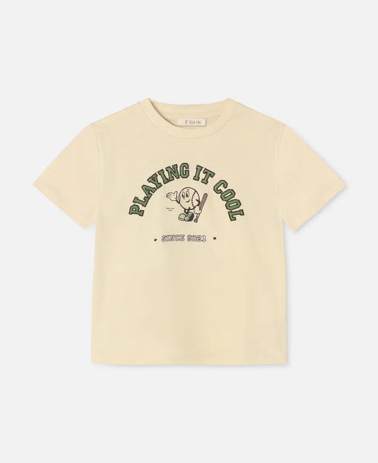 Maglietta playing it cool