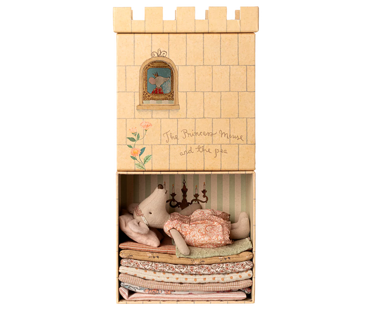 La Principessa sul pisello. Topo sorella maggiore.