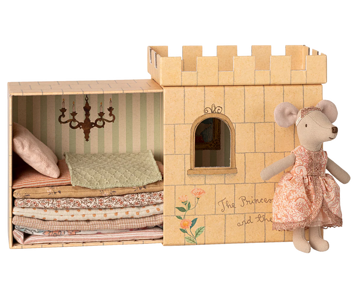 La Principessa sul pisello. Topo sorella maggiore.