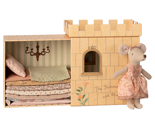 La Principessa sul pisello. Topo sorella maggiore.