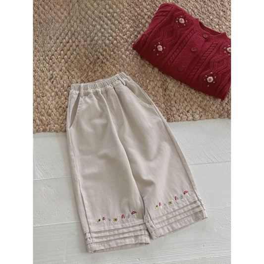 Pantaloni ricamati