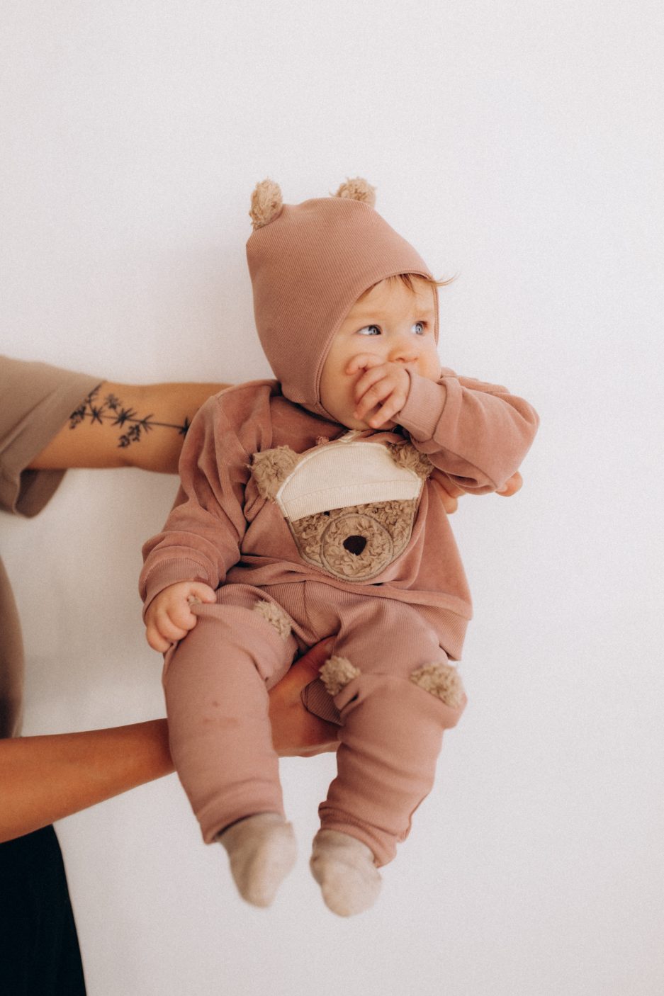 Leggings in cotone a costine con orecchie orsetto